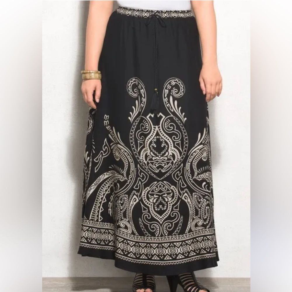 NEW WESTPORT Plus Size Maxi Skirt 2X Boho print Asian inspired stretch waist